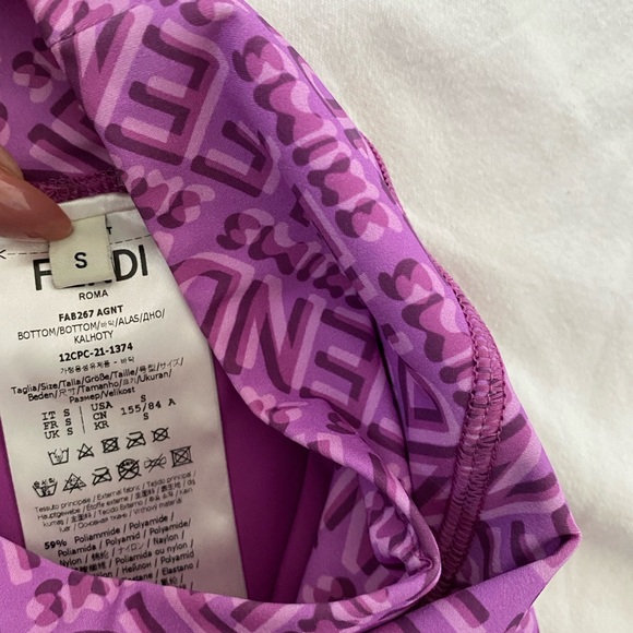 Fendi X Skims Biker Shorts Small - Picture 4 of 6